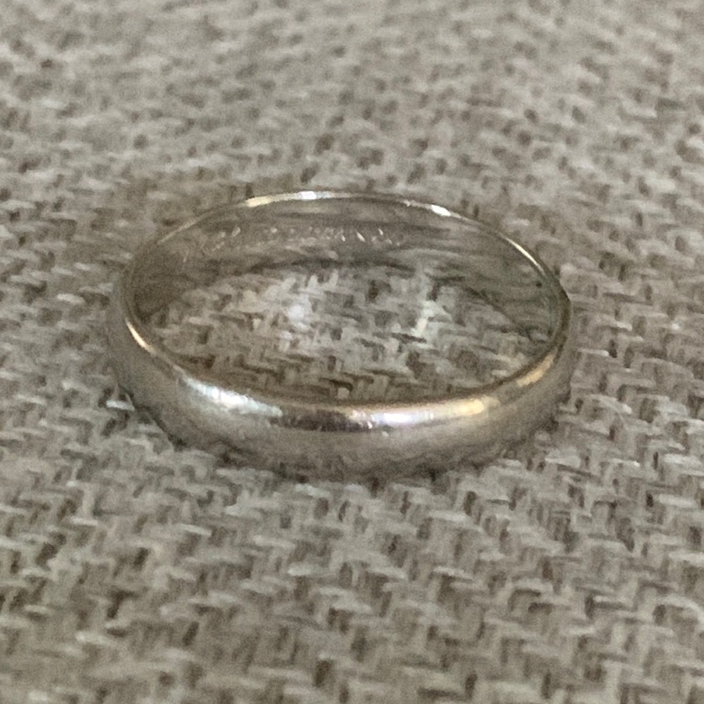 14k Artcarved wedding band